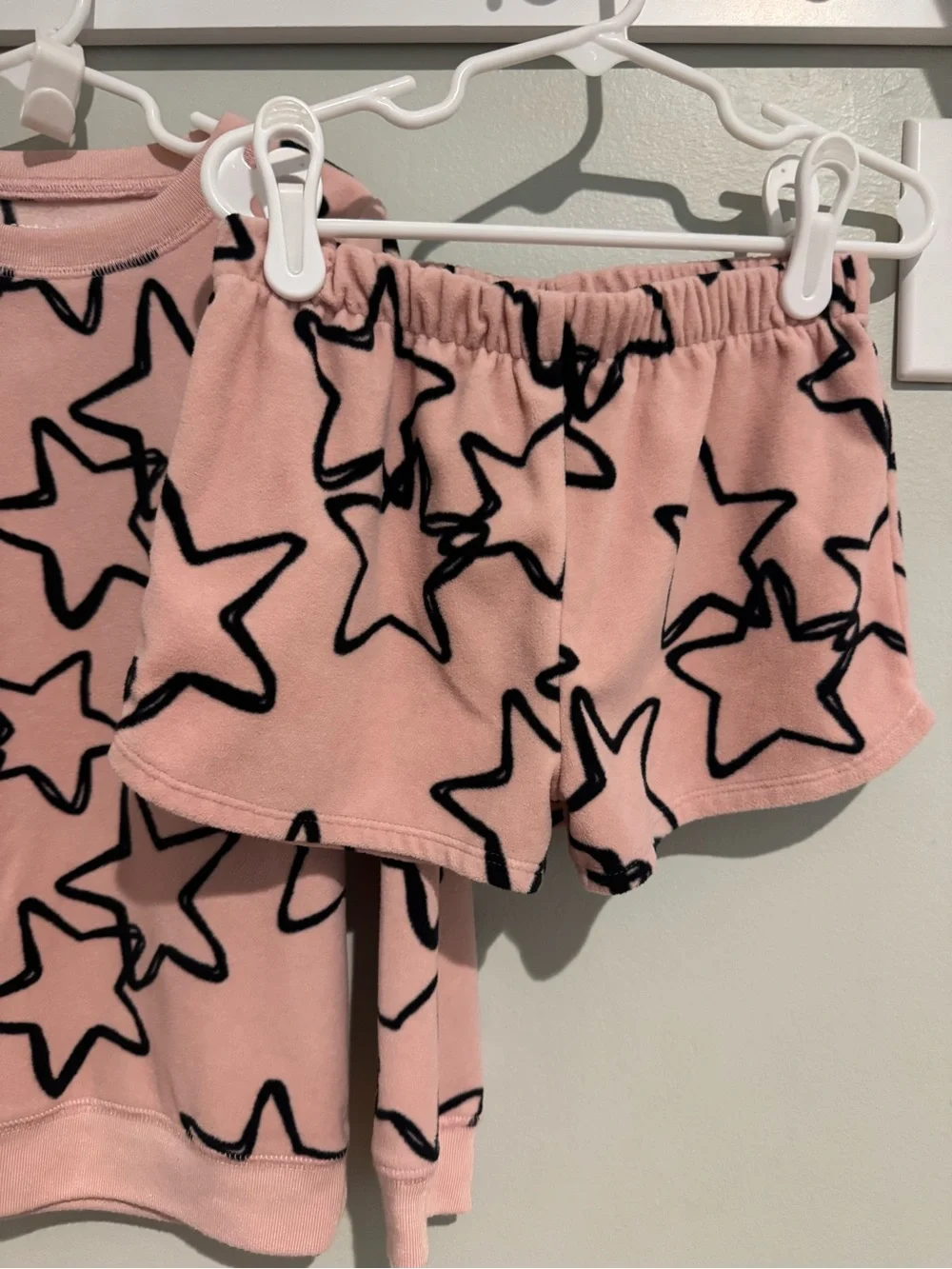 Girls size 6-Carter's Pink Star-Print Pullover & Shorts Fleece Pj’s Set